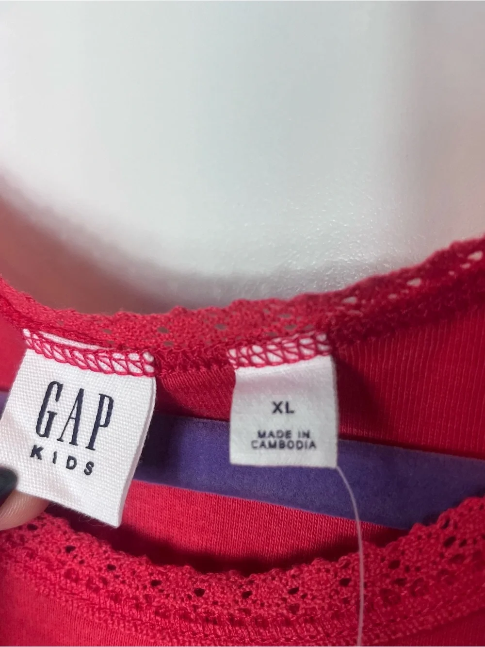 GAP vibrant hot
